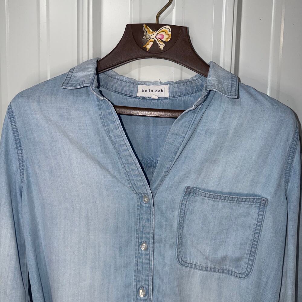 Bella Doll Lightweight Denim Soft Blue Button Up Long Sleeve Size Small - Picture 3 of 11